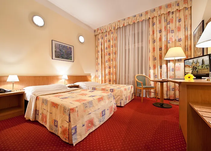 Hôtel bon marché: Aron