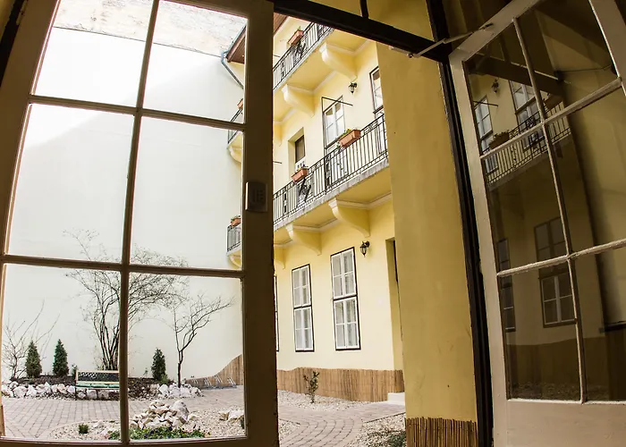 Cheap hotel: Central Hotel 21