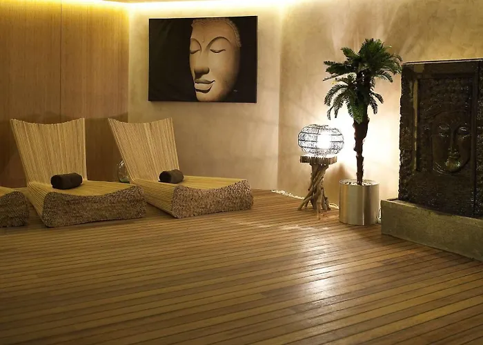 Jacuzzi hotel: Doubletree By Hilton Istanbul - Moda