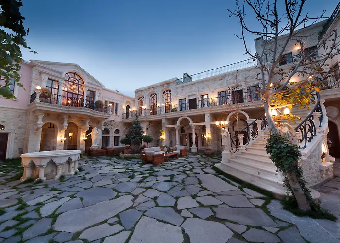 Hotel Am Sacred House (Adults Only)