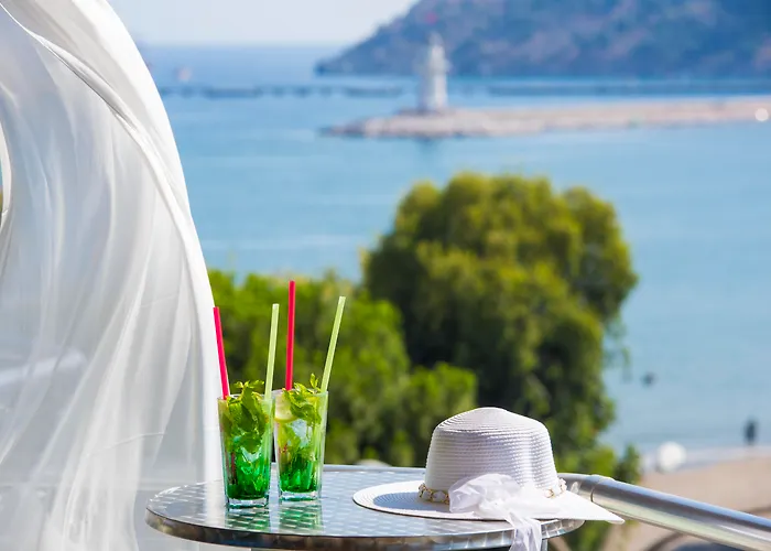 Kurhotel: Bueyuek Hotel (Adults Only)
