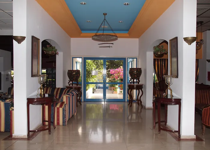 Paphiessa Hotel & Apartments