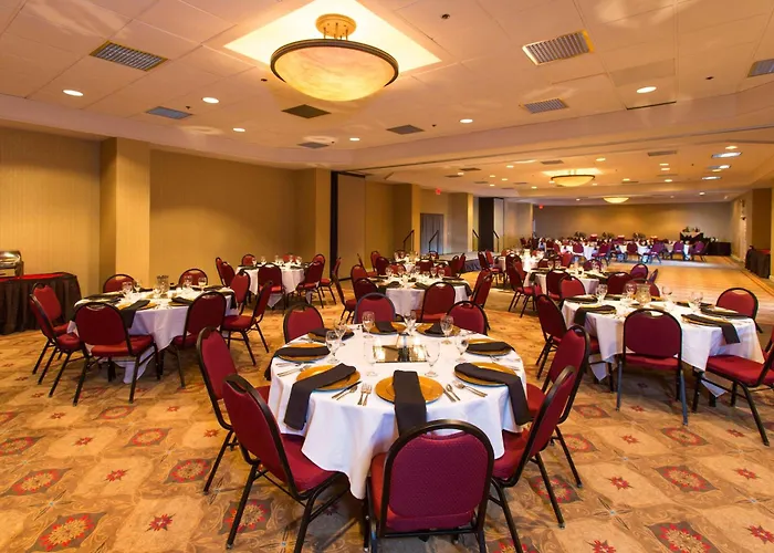 Pet Friendly hotel: Embassy Suites By Hilton Tulsa I-44