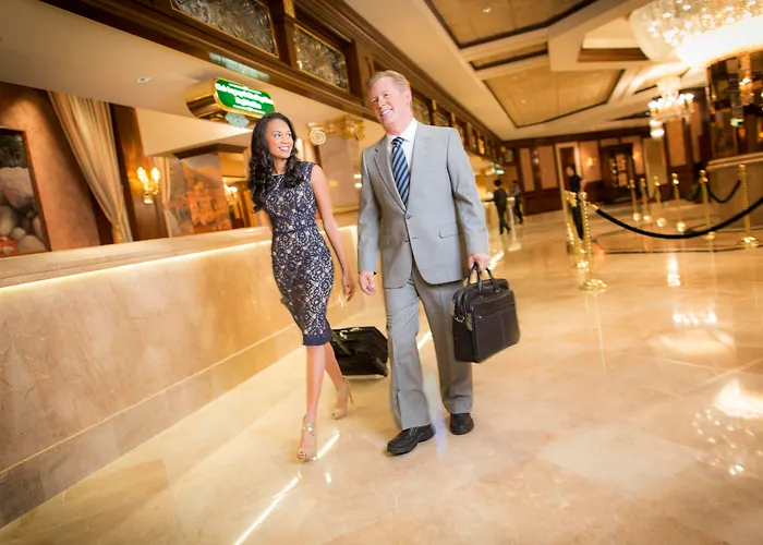 Hotel de golf: Silver Legacy Reno, A Caesars Destination