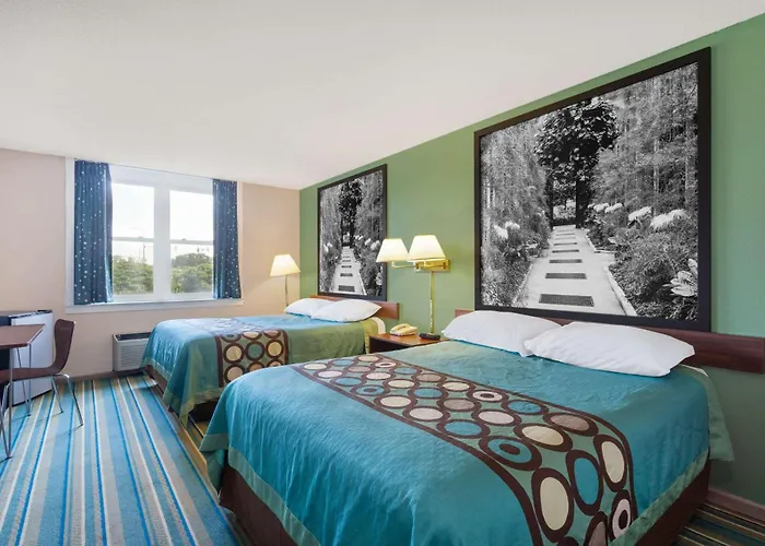 Motel: Super 8 By Wyndham Harrisburg Hershey West
