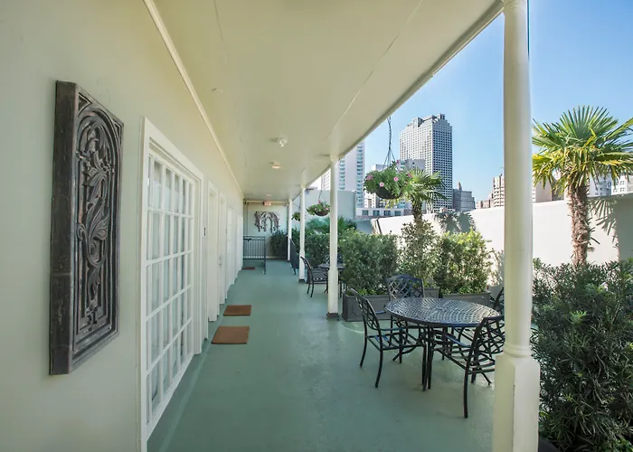 World Casino hotels Bienville House