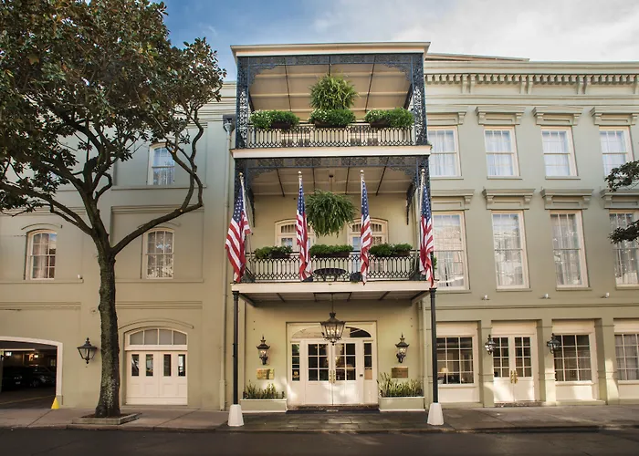 World Casino hotels Bienville House