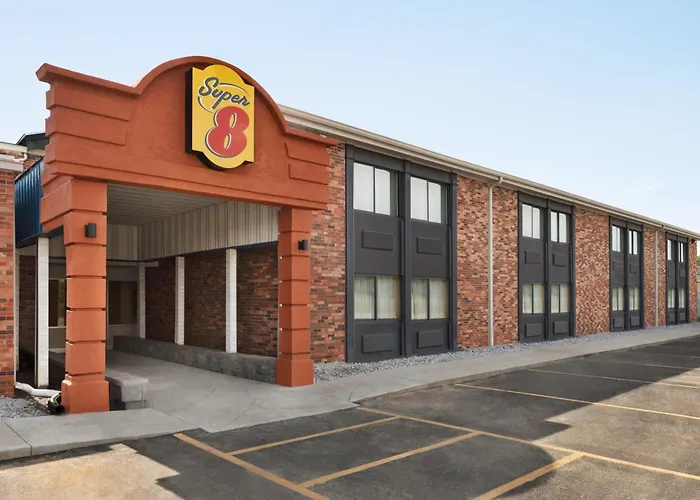 Super 8 By Wyndham Des Moines