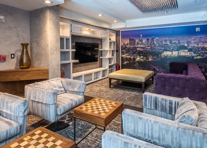 Pet Friendly hotel: The O Hotel, Trademark Collection By Wyndham