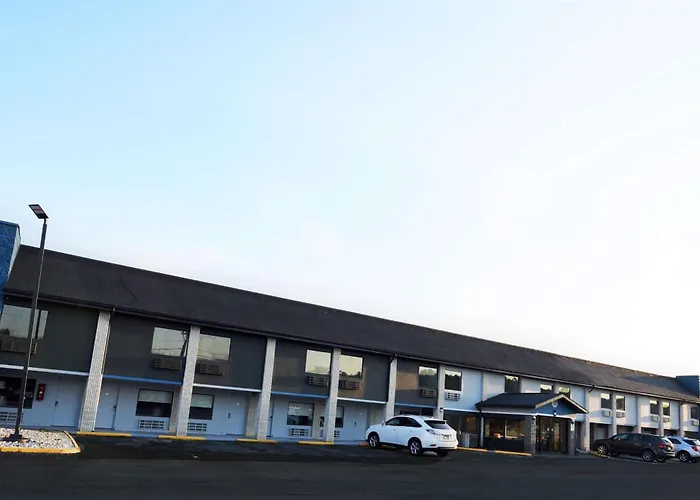 Baymont By Wyndham Pine Grove I-81