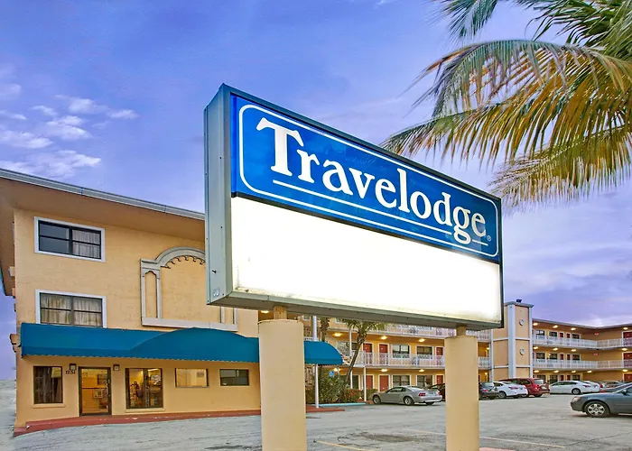 Beach hotel: Travelodge By Wyndham Fort Lauderdale