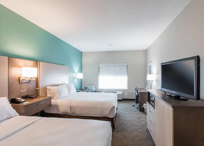 Luxury hotel only: Holiday Inn & Suites Lake City By Ihg