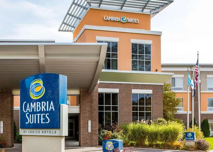 Cambria Hotel Traverse City