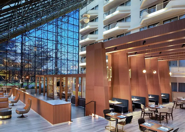 Doubletree By Hilton Newark Airport