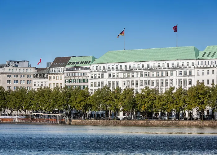 Romantisches Hotel: Fairmont Hotel Vier Jahreszeiten