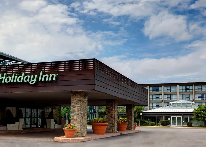 Self catering: Holiday Inn Toronto Airport East By Ihg