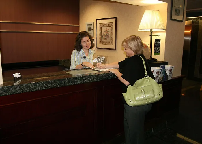 Motel: Hampton By Hilton Ottawa