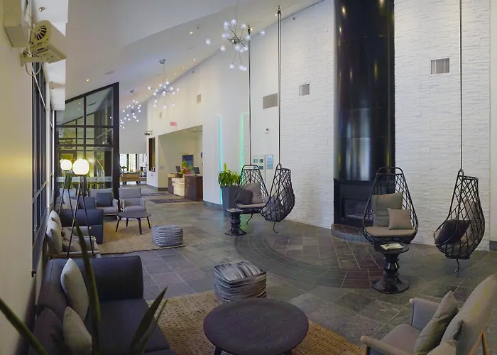 Resort: Aava Whistler Hotel