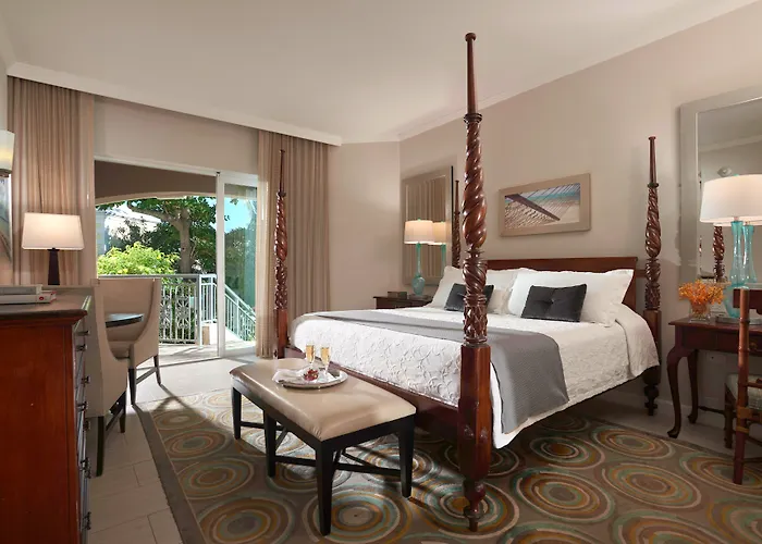 Sandals Royal Bahamian All Inclusive - Couples Only (Adults Only)