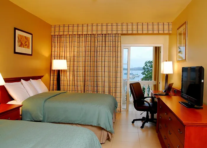 Radisson Panama Canal