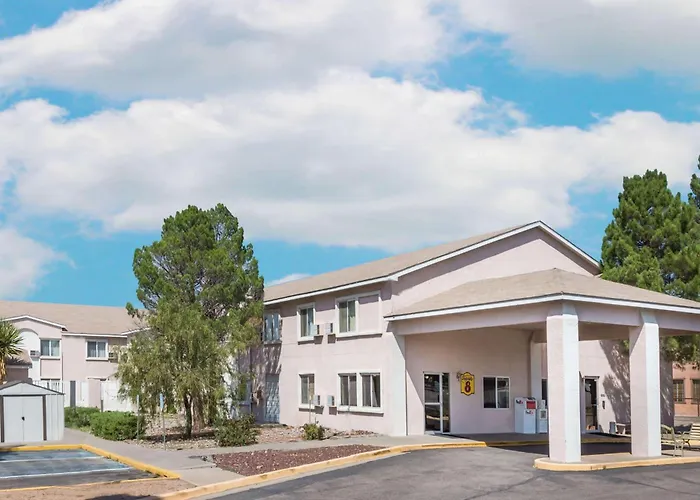 Super 8 By Wyndham Socorro