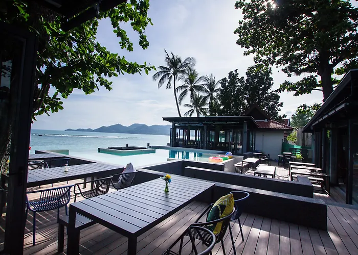 Kinderhotel Lub D Koh Samui Chaweng Beach - Beachfront & Vibrant Social Vibe