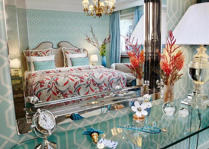 Hotel with view: Hotel Estherea