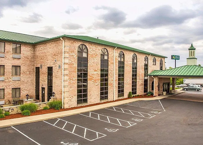 Quality Inn & Suites Cincinnati I-275