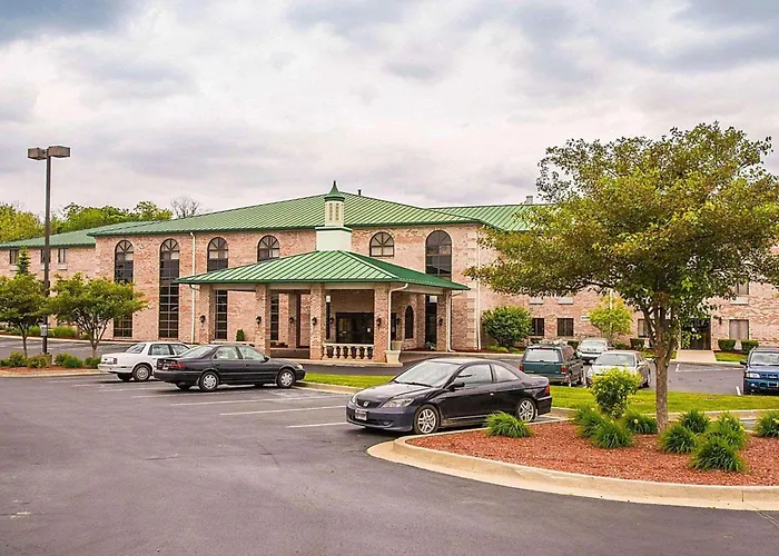 Quality Inn & Suites Cincinnati I-275
