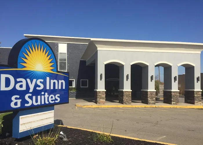 Golf hotels Days Inn & Suites By Wyndham Cincinnati North