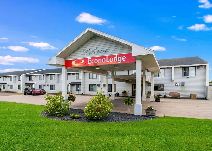 Econo Lodge Near Miller Hill Mall