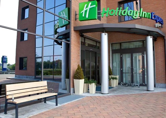  Holiday Inn Express Reggio Emilia By Ihg