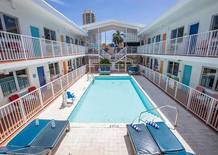 Cheap hotels Waterside And Suites