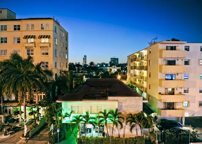  Suites On South Beach