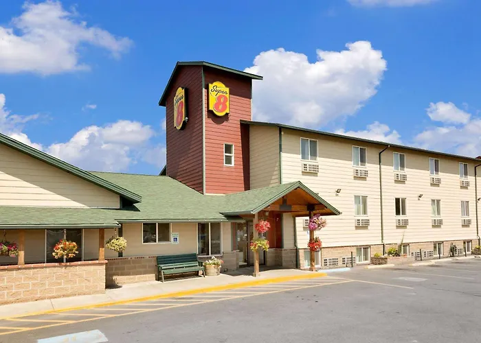Super 8 By Wyndham Belgrade/Bozeman Airport
