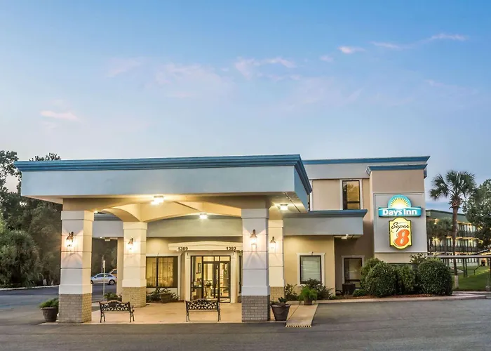 Super 8 By Wyndham Valdosta Mall