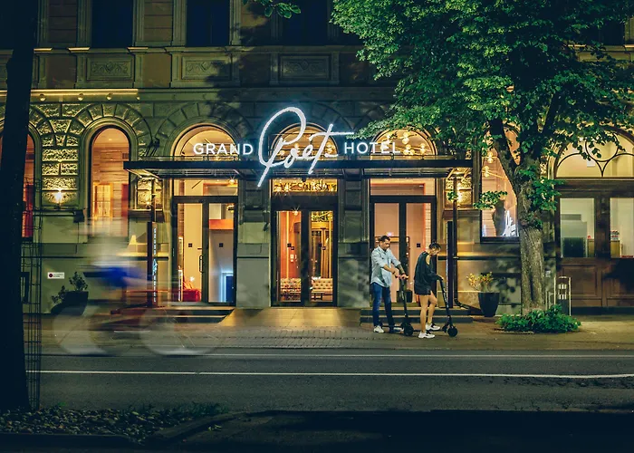 Grand Poet And Spa By Semarah