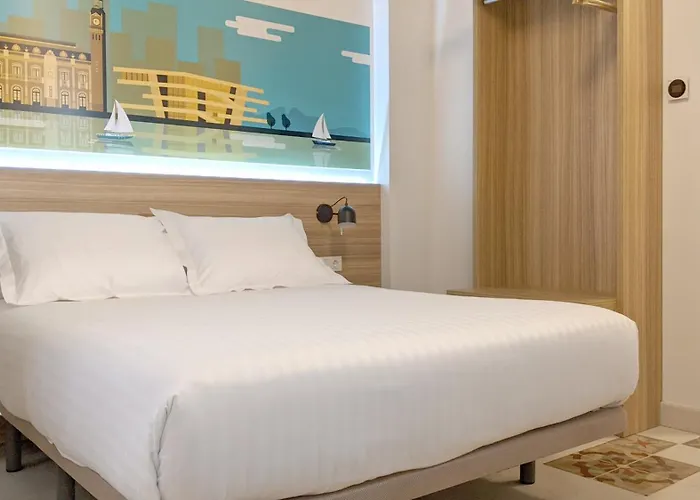Guest house: Original Domino House