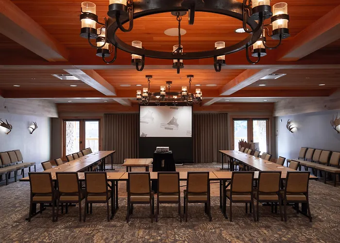 Hotel with Tennis: Moose Hotel And Suites