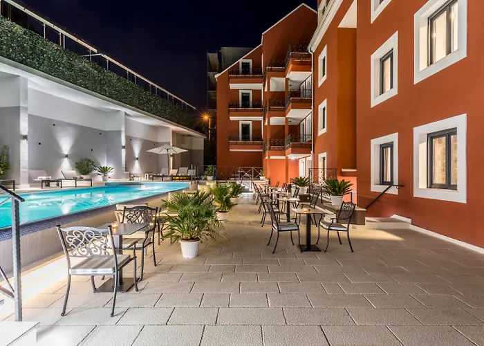 Luxury hotel only: Hotel Cvita