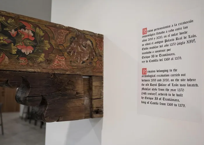 Palacio Real Hostel León