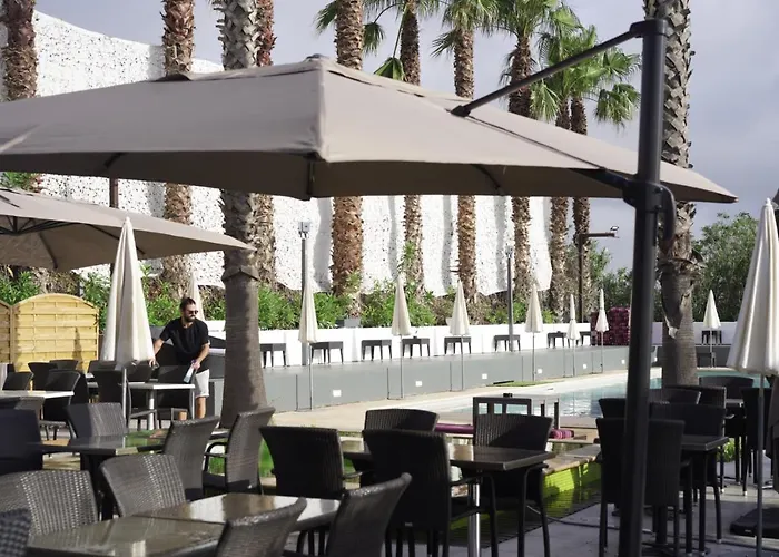 Le Jardin de Babylone réservé aux couples uniquement Agde