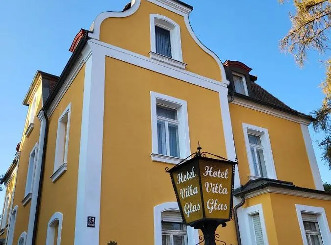 3-Sterne-Hotel: Hotel Villa Glas