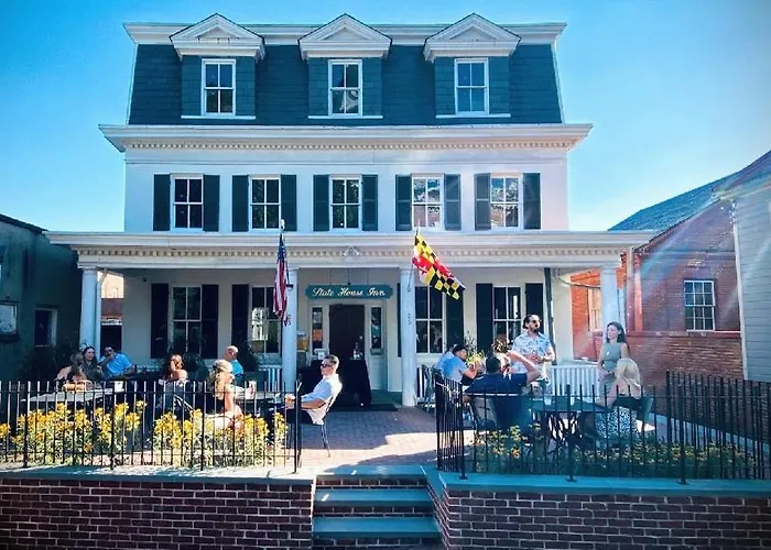 Central hotel: Capital Hotel Annapolis