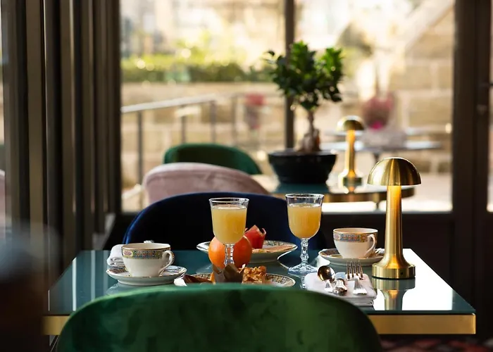 Hôtel De Charme Le Chêne Vert Brive-la-Gaillarde