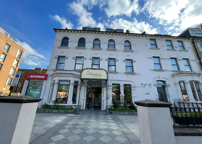 Pembury Hotel At Finsbury Park