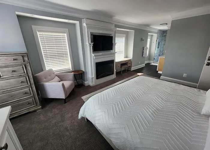 Central hotel: Capital Hotel Annapolis