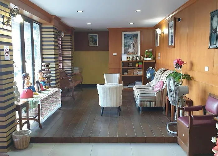 Casa de huéspedes: Little Guest House Hotel