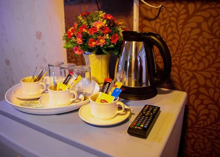 Visiting Card Hotel & Resort