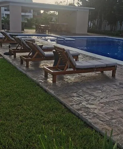 Villa con piscina: Casa Maya